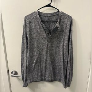 Lululemon men’s Henley long sleeve